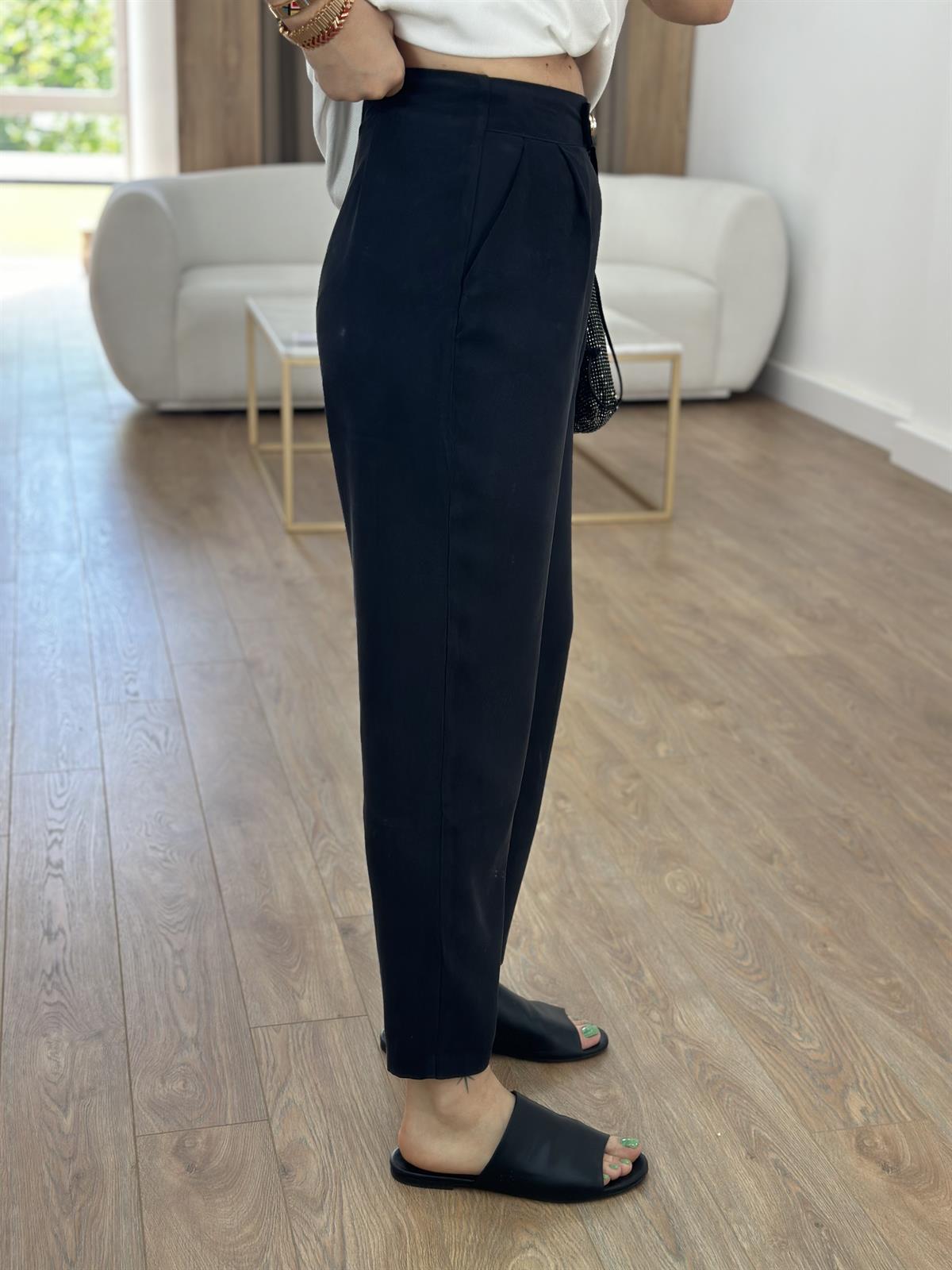 Marka Model Taş Düğmeli Tensel Pantolon-Siyah