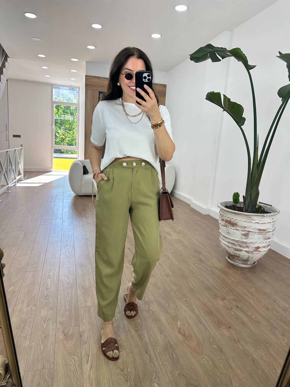 Marka Model Taş Düğmeli Tensel Pantolon-Yeşil