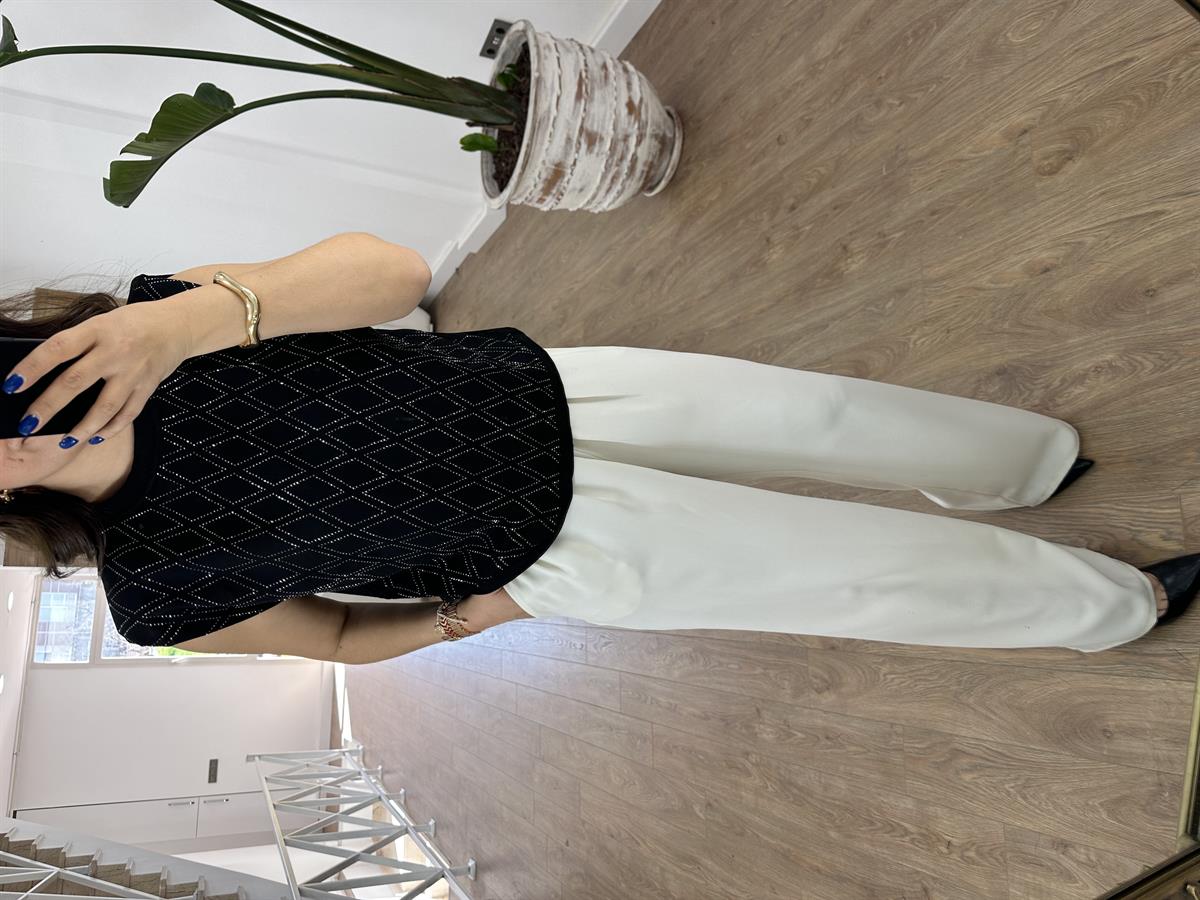 Marka Model Taşlı Vatkalı Bluz