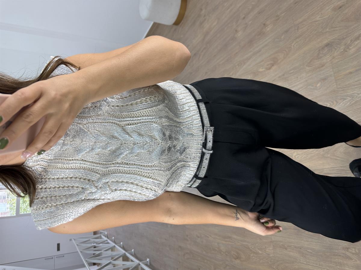 Marka Model Varaklı Triko Süveter