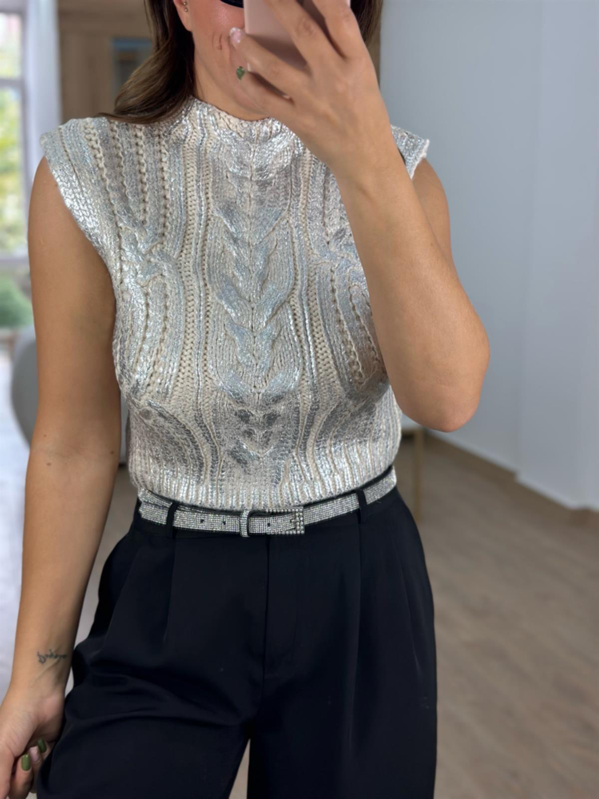 Marka Model Varaklı Triko Süveter