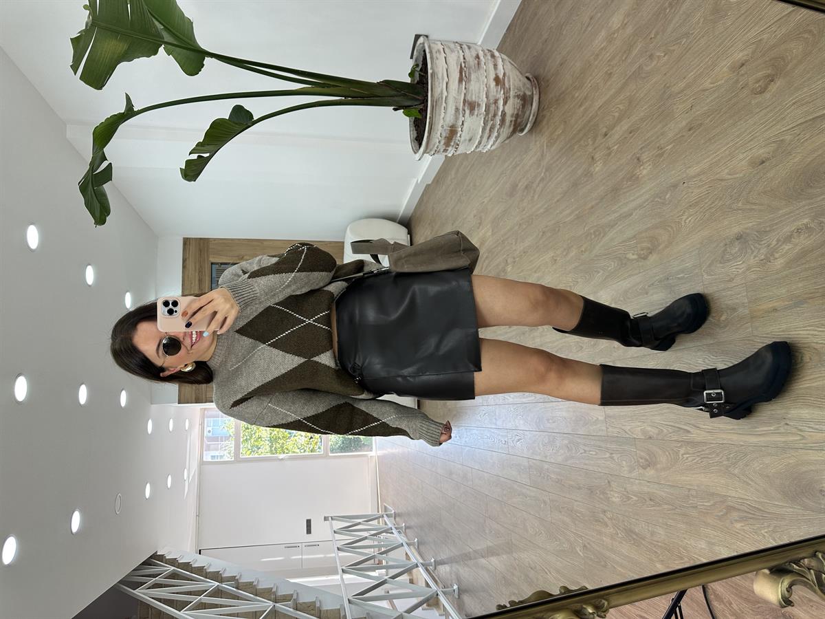 Marka Model Yumuşacık Deri Şort Etek -Kahverengi