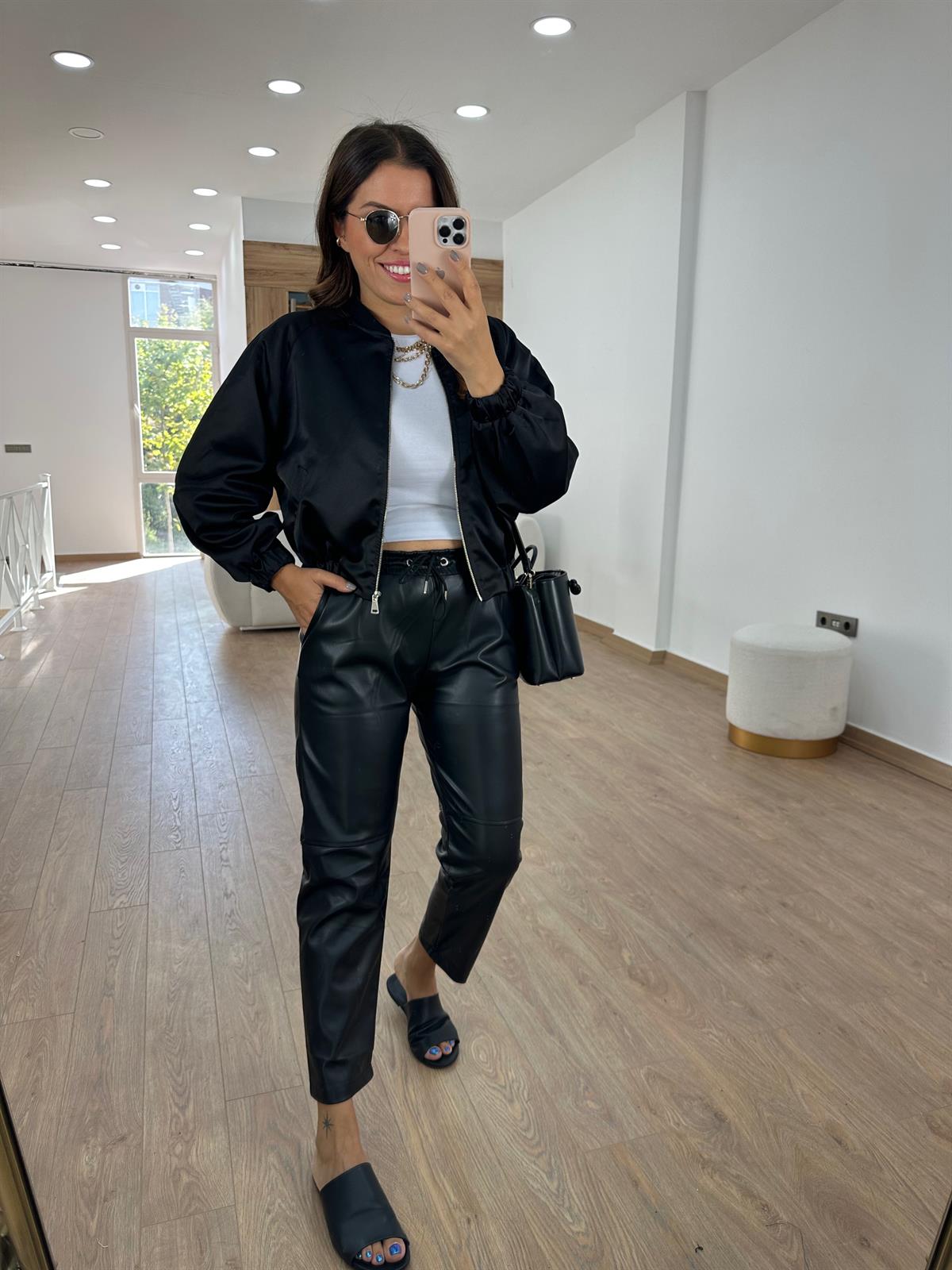 Marka Model Zebra Astarlı Bomber Ceket- Siyah