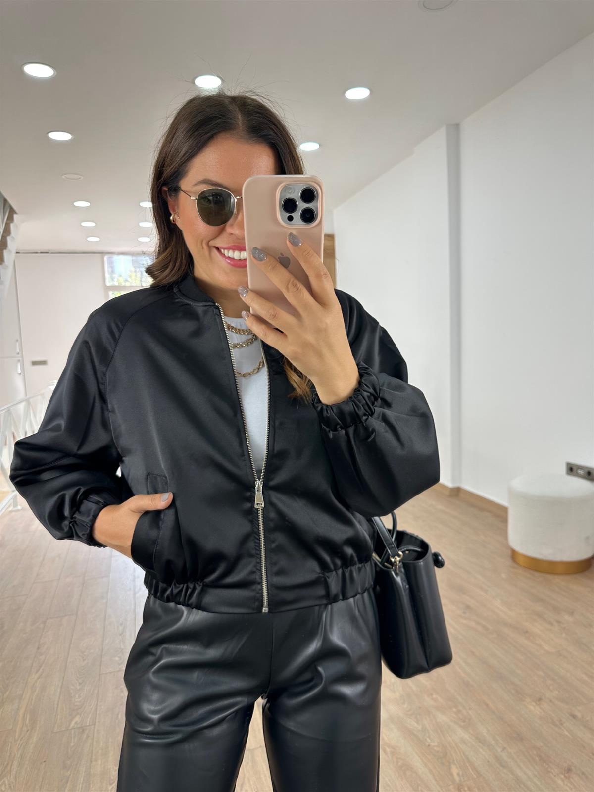 Marka Model Zebra Astarlı Bomber Ceket- Siyah