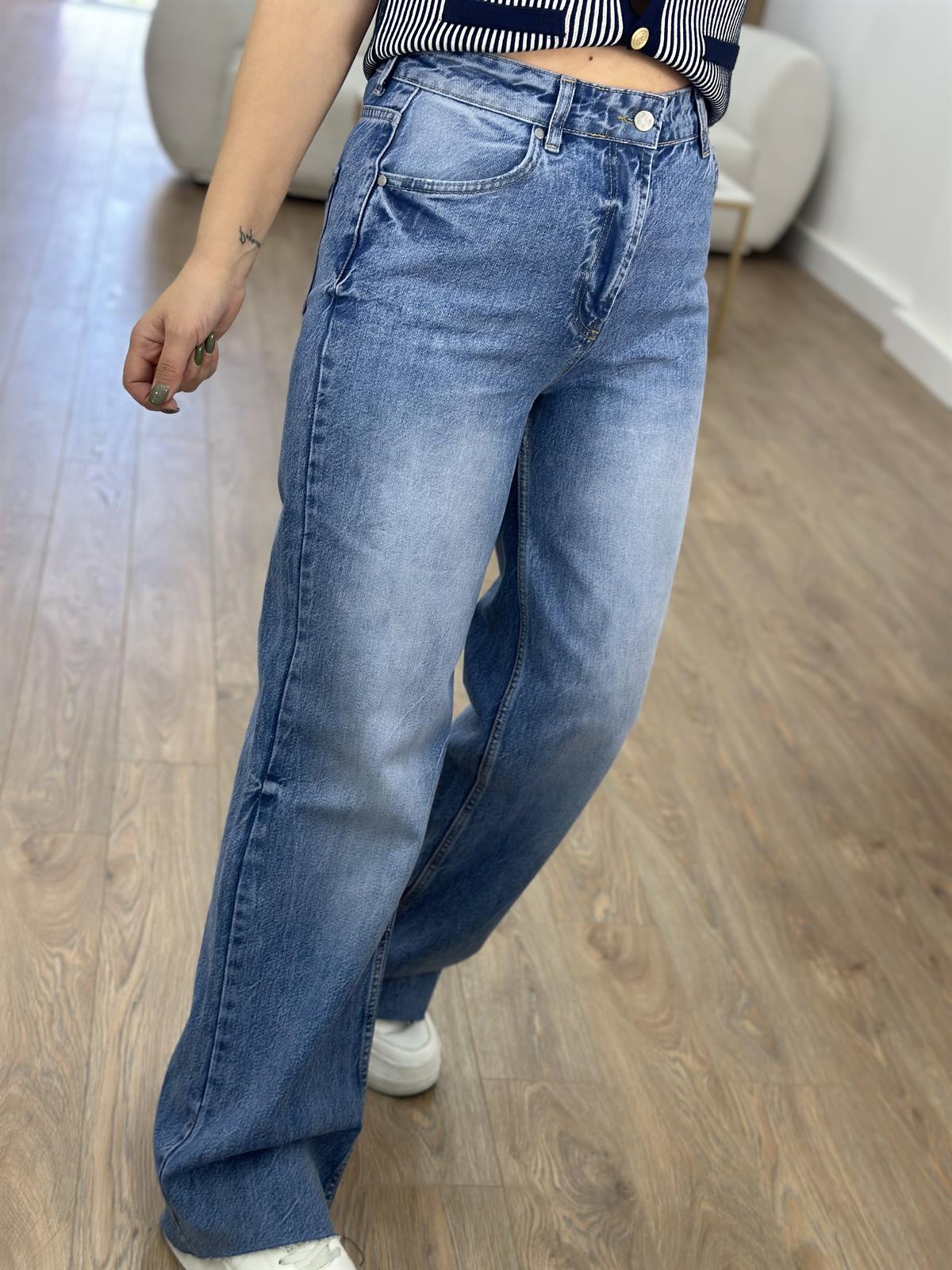 Mavi Yıkamalı Straight Jean