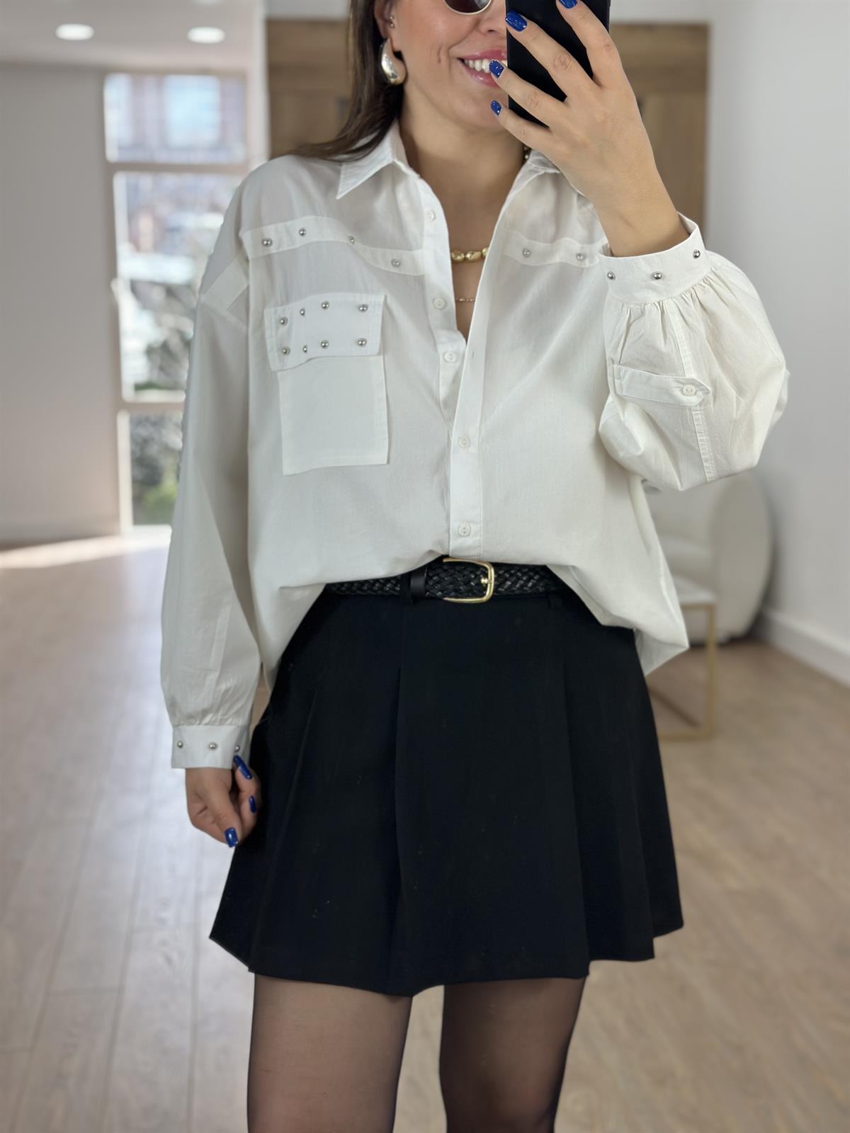 Metal Çakım Taşlı Tasarım Gömlek