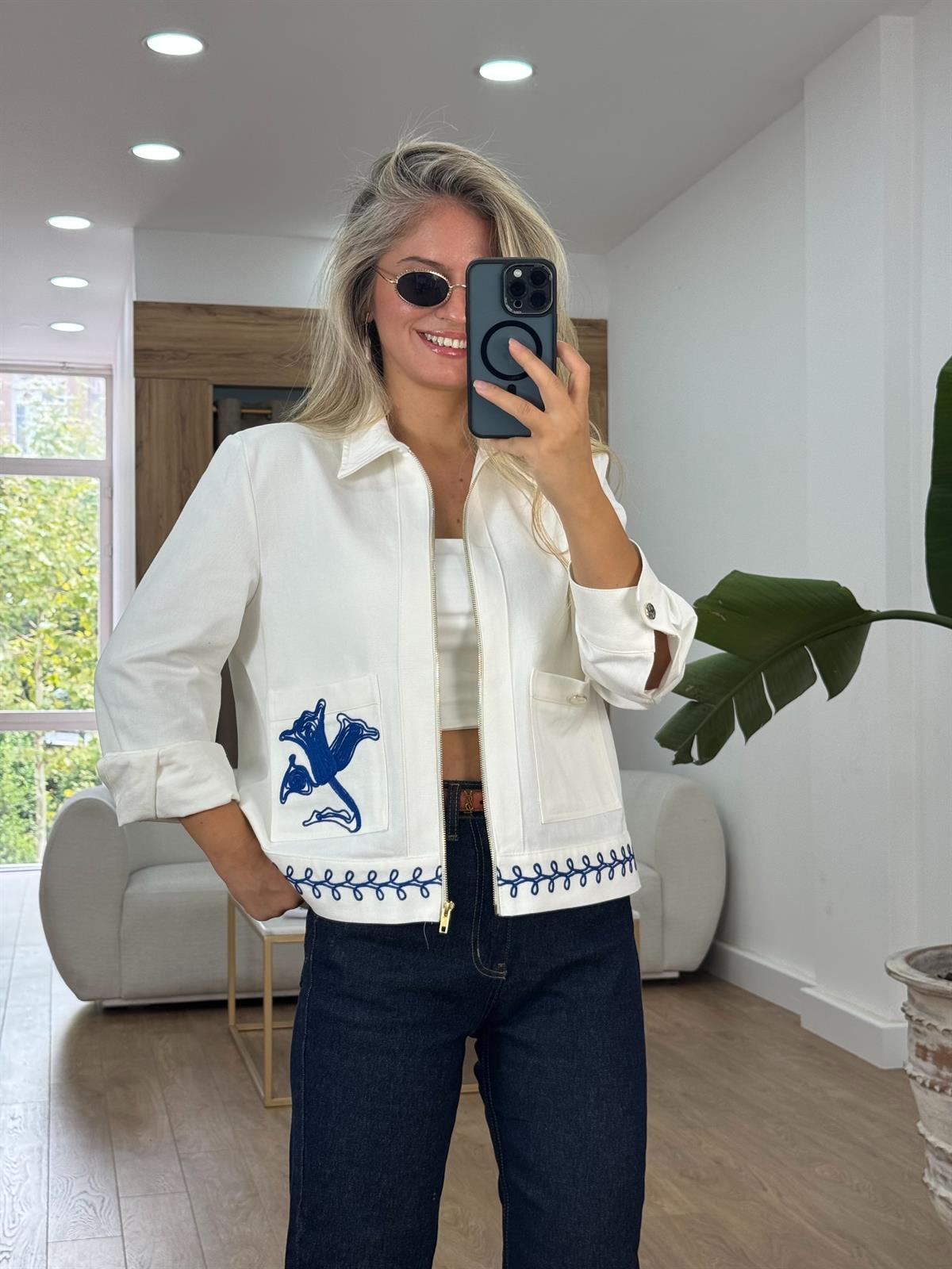 Nakış Detaylı Helin Pamuk Ceket 