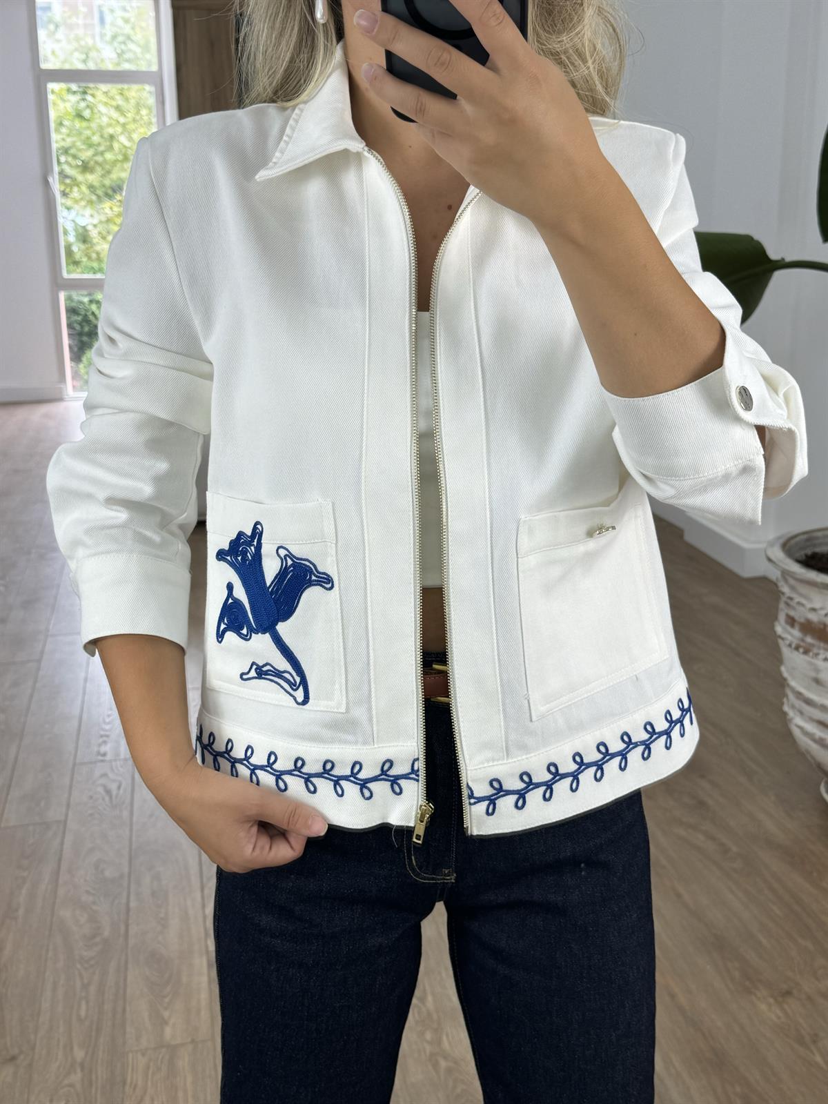 Nakış Detaylı Helin Pamuk Ceket 