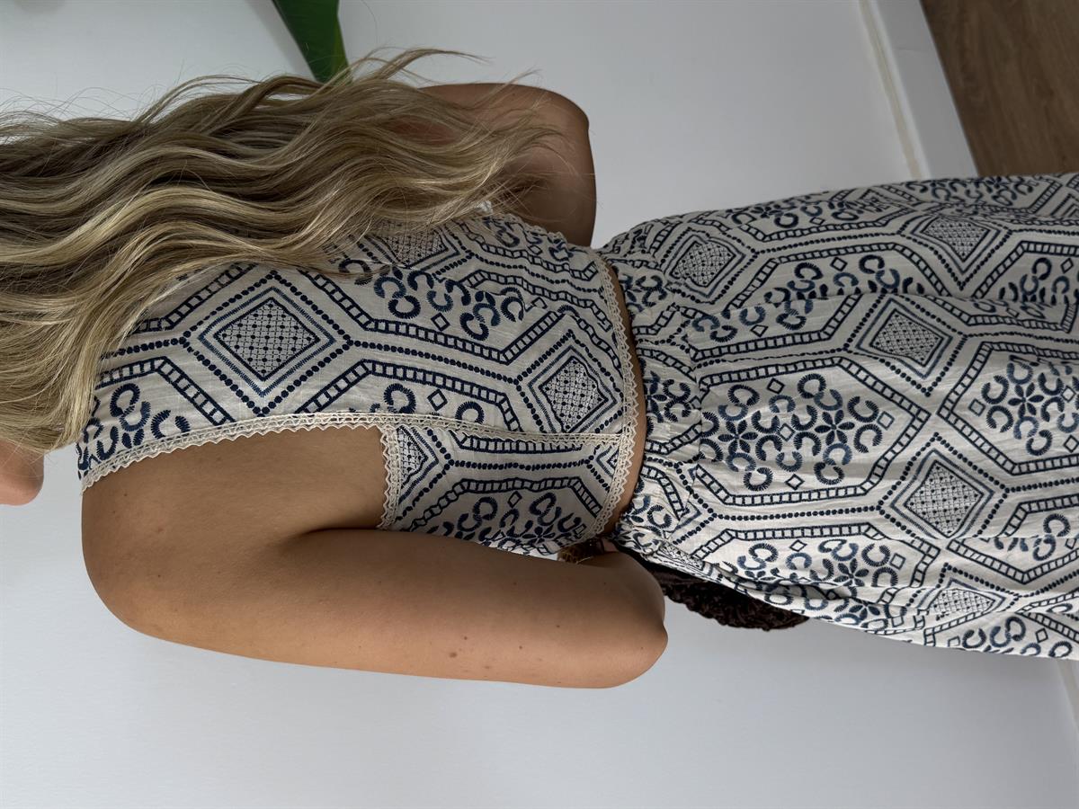 Nakış Detaylı Kloş Etekli Takım - Lacivert