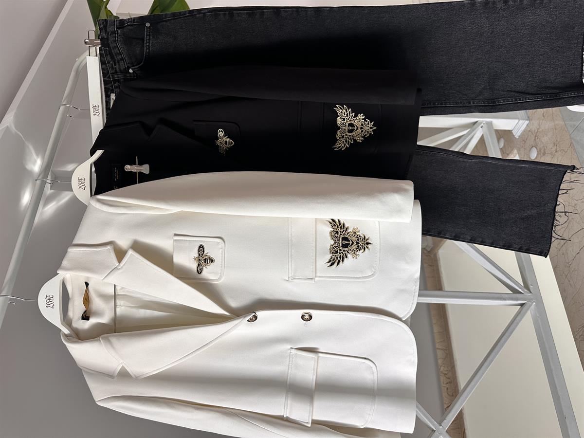 Nakış Detaylı Tasarım Ceket - Beyaz