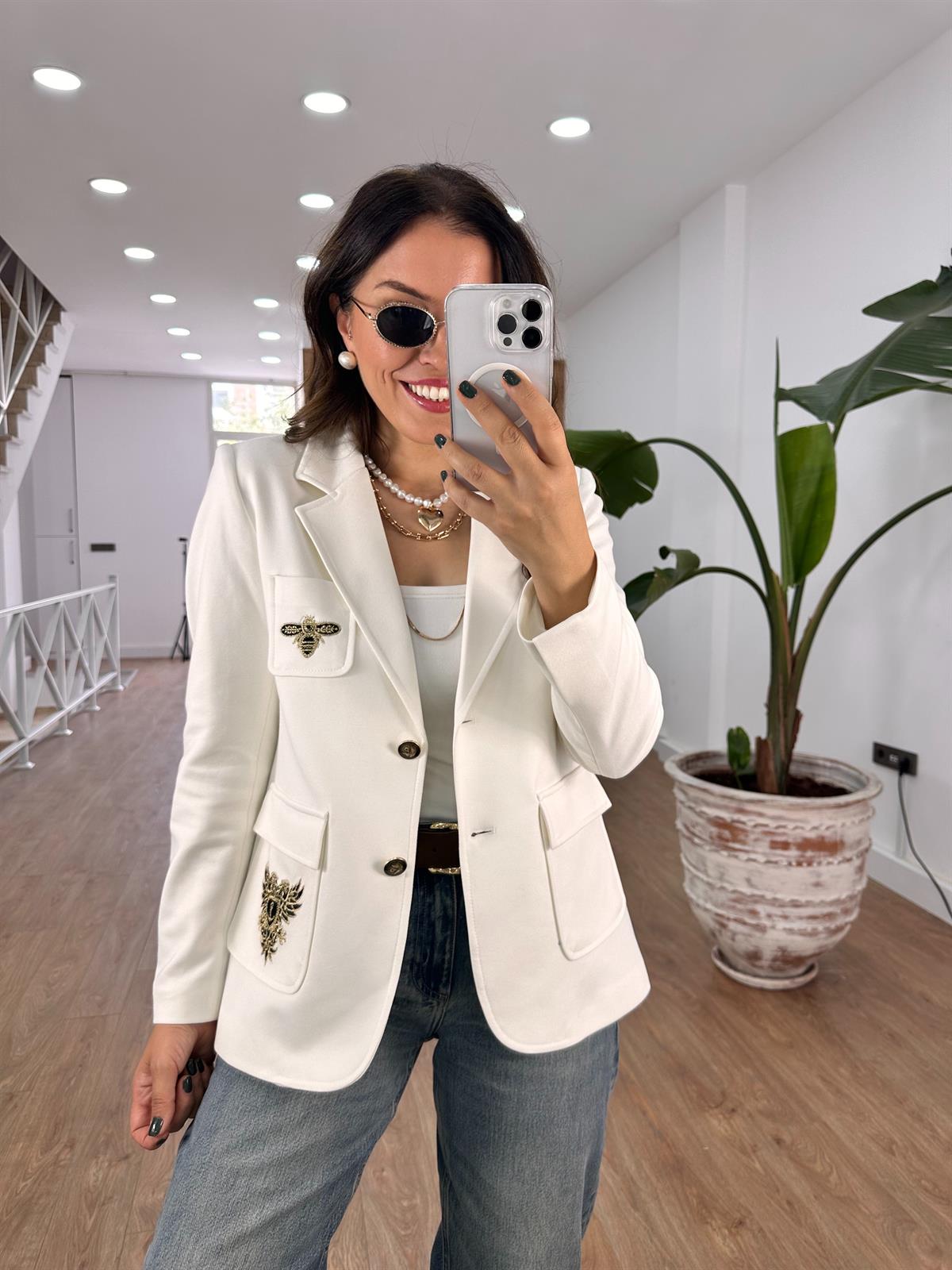 Nakış Detaylı Tasarım Ceket - Beyaz