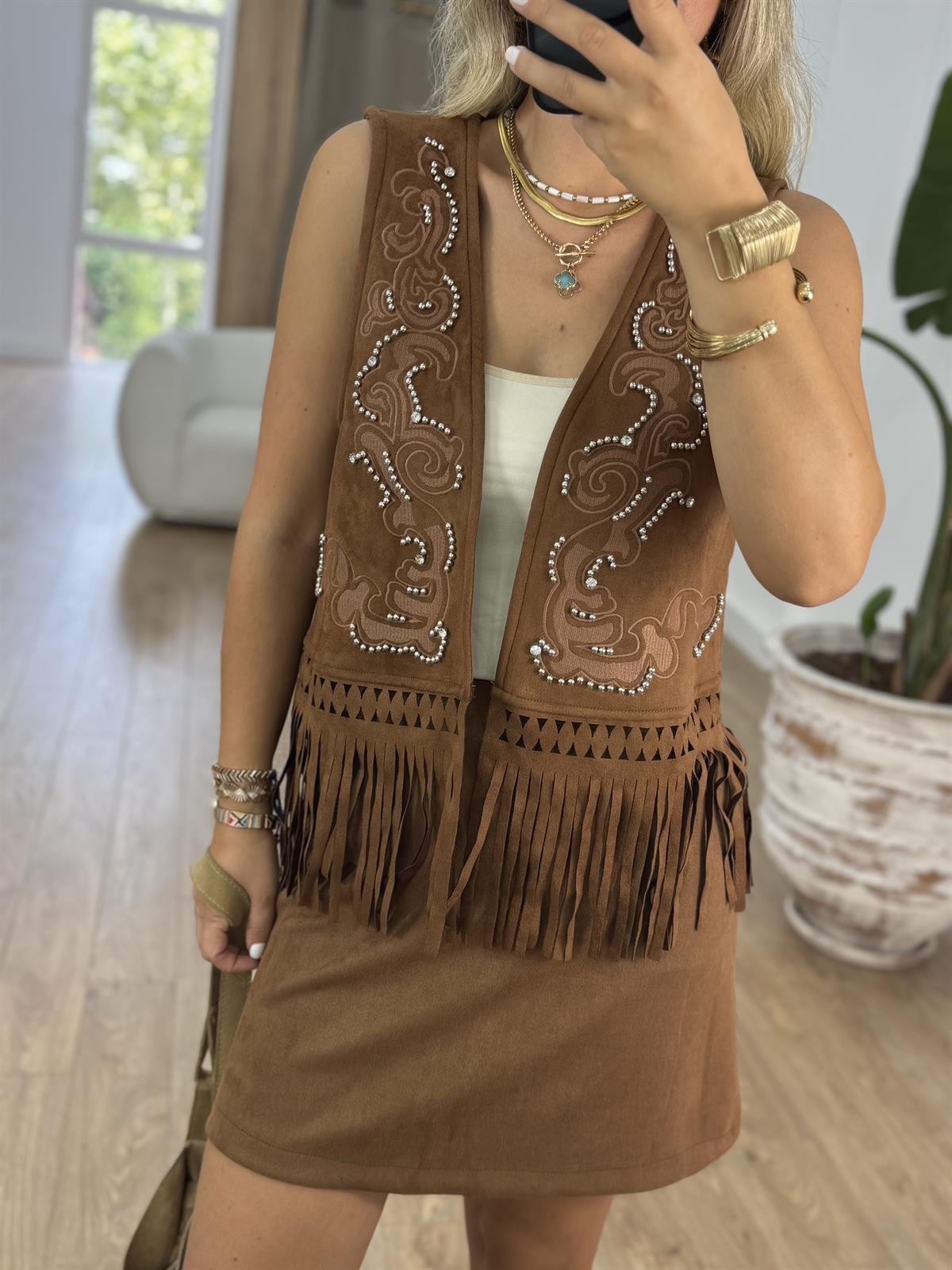 Nakış Detaylı Taşlı Süet Yelek