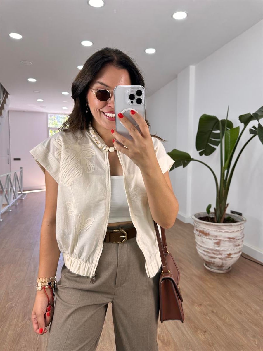 Nakış İşlemeli Fermuarlı Yelek - Bej