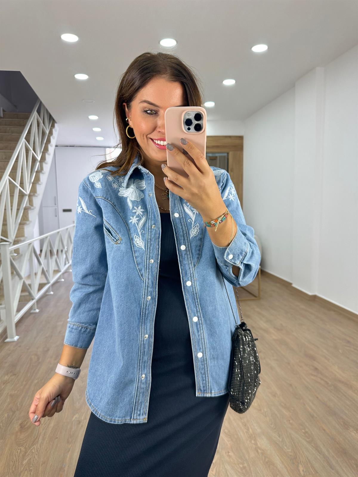 Nakışlı Önü Çıtçıtlı Denim Ceket