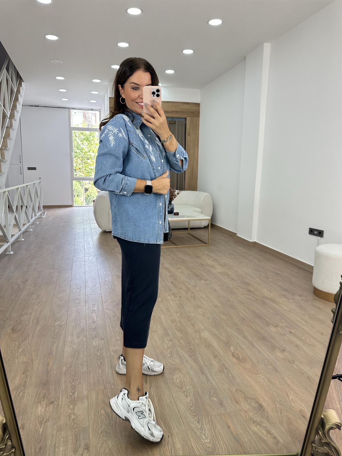 Nakışlı Önü Çıtçıtlı Denim Ceket