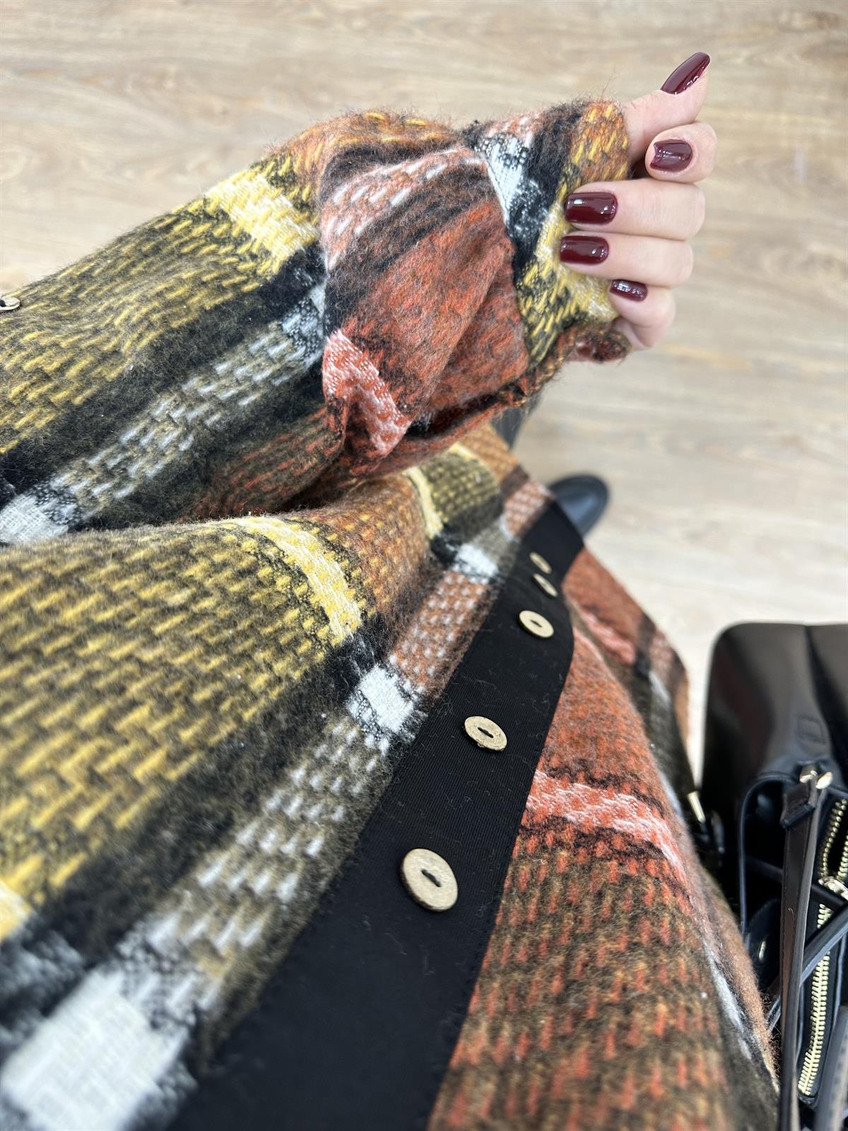 Oduncu Gömlek Detaylı Dik Yaka Sweatshirt-Siyah