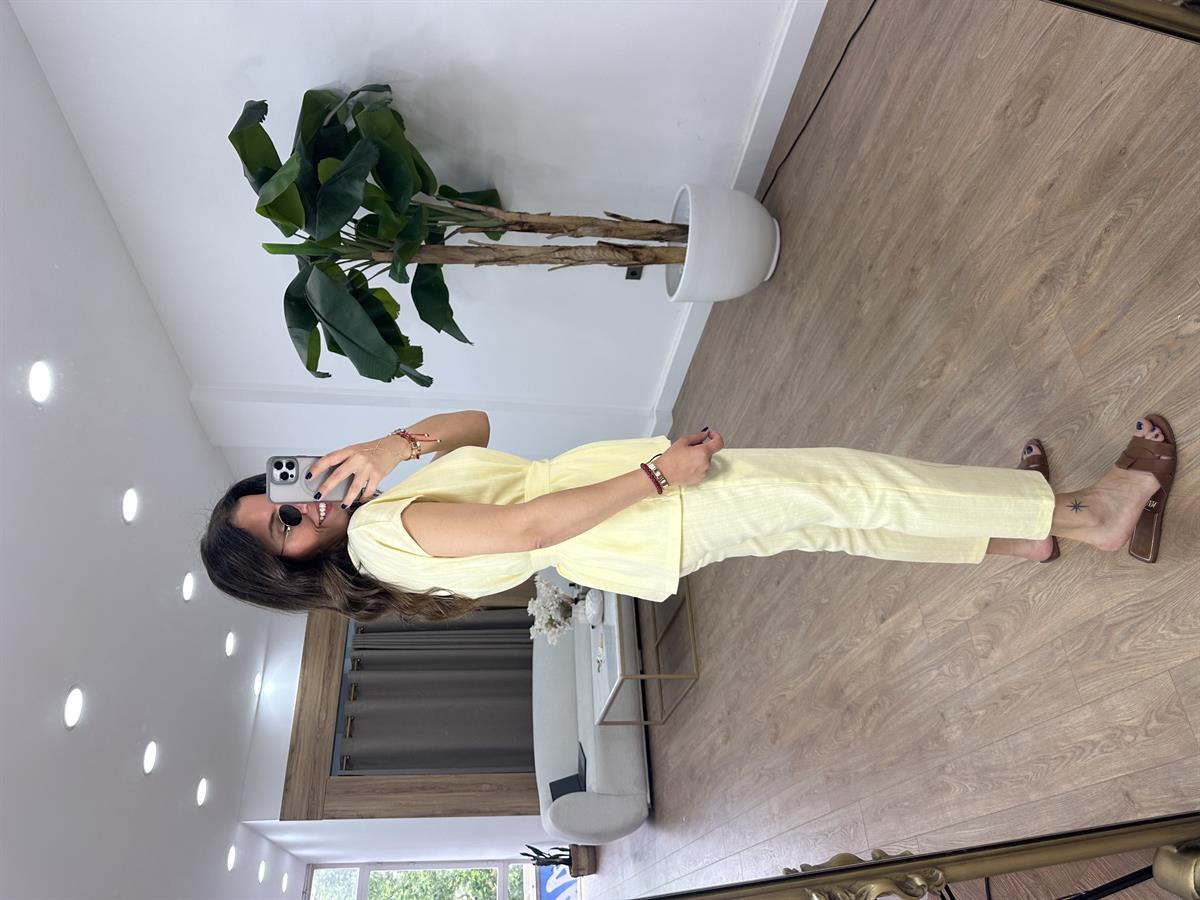 Omuz Detaylı Kuşaklı Keten Takım - Sarı