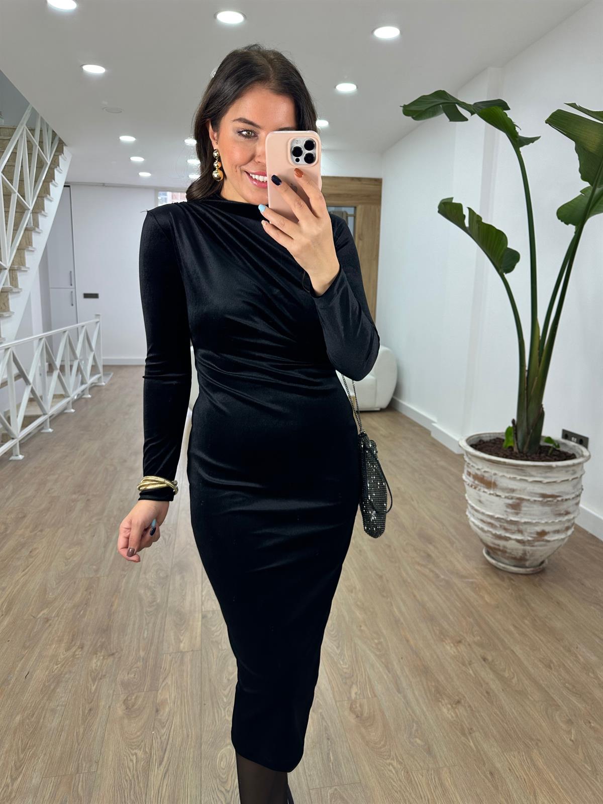 Omuz ve Bel Drapeli Kadife Elbise-Siyah