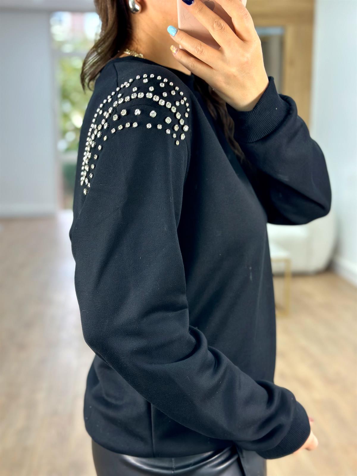 Omuzları Taşlı Sweatshirt