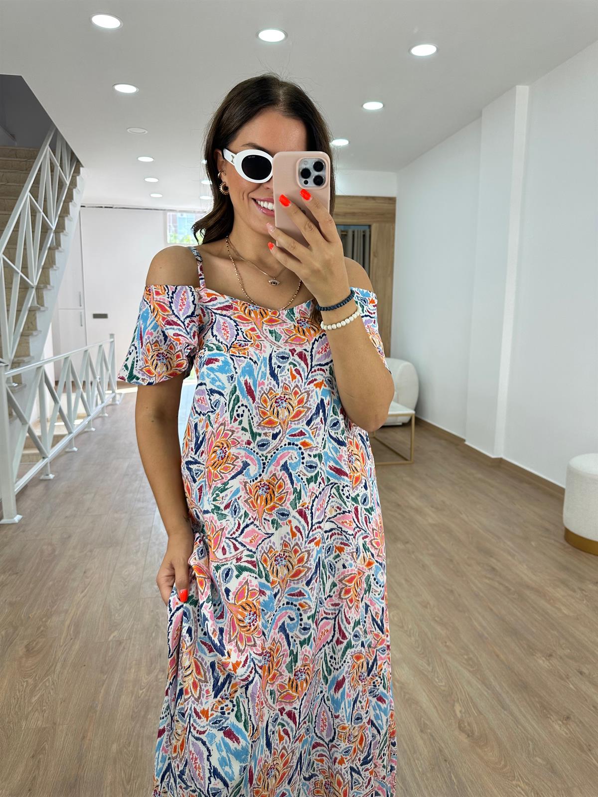 Omuzu Fırfırlı Renkli Maxi Elbise