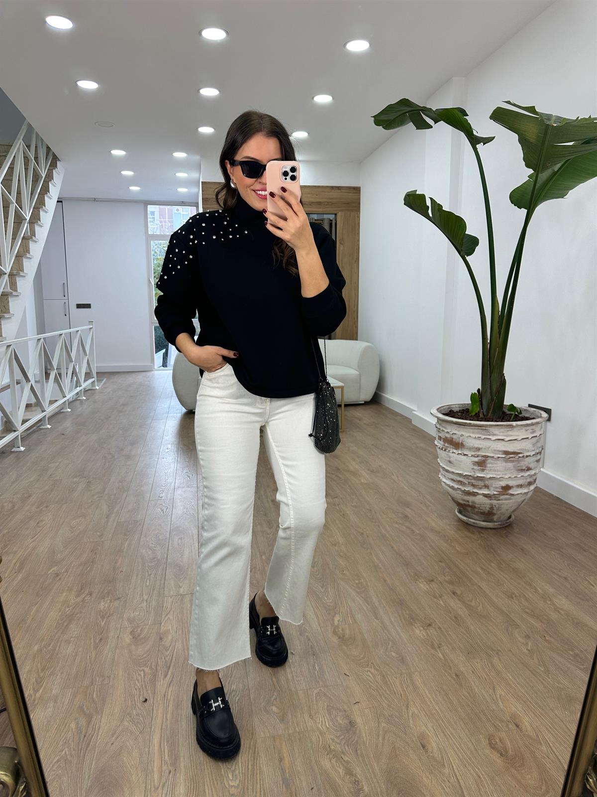 Omuzu Taşlı İçerisi Şardonlu Sweatshirt