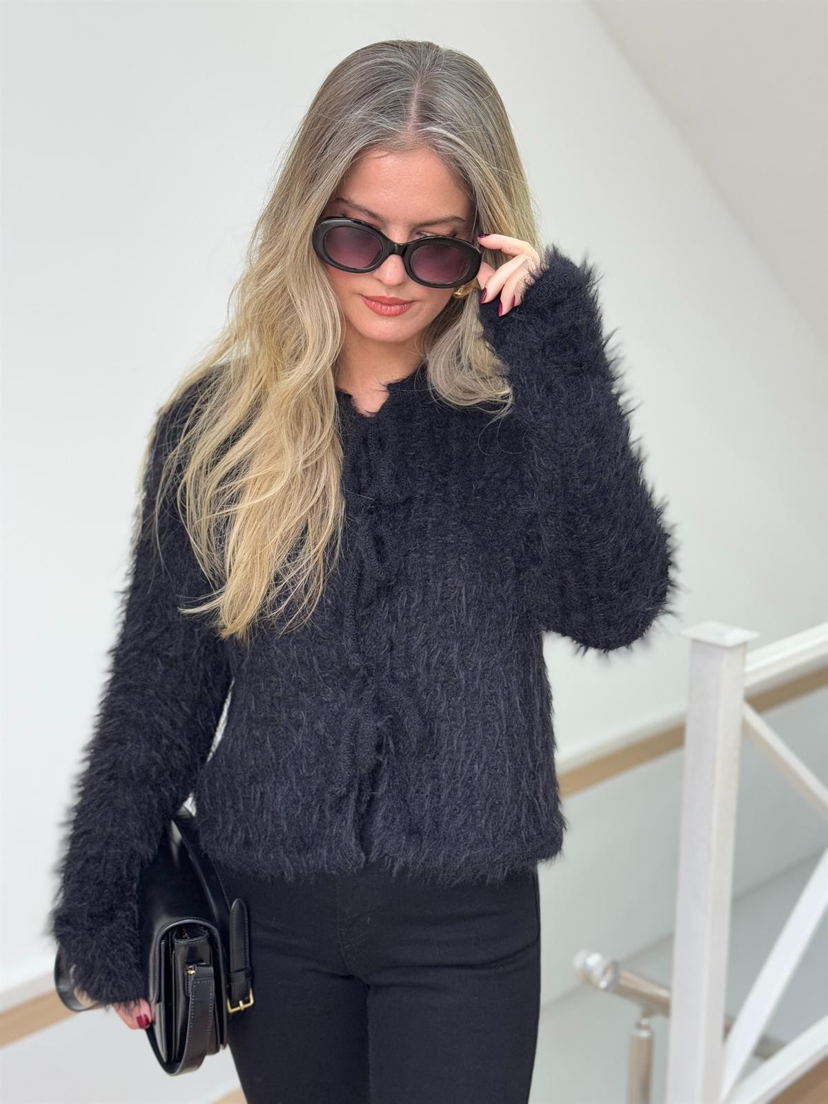 Önden Bağlamalı Saçaklı Hırka - Siyah