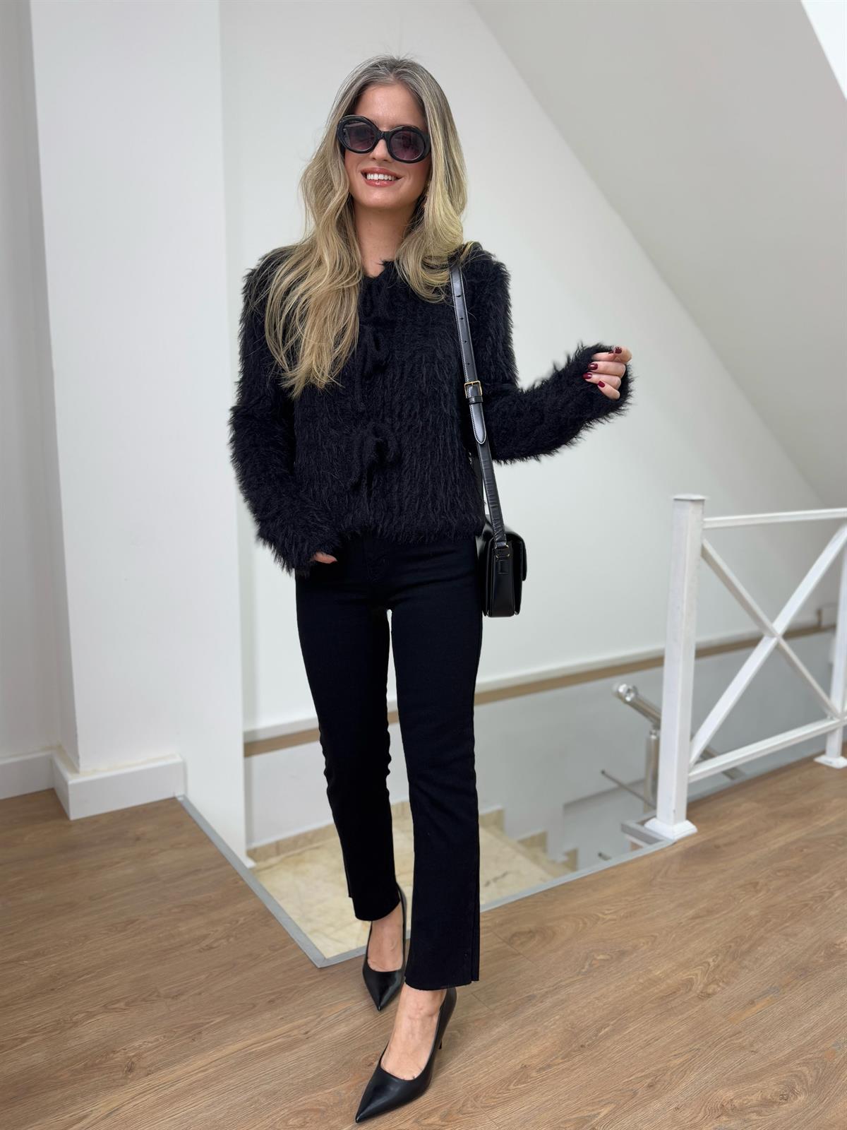 Önden Bağlamalı Saçaklı Hırka - Siyah