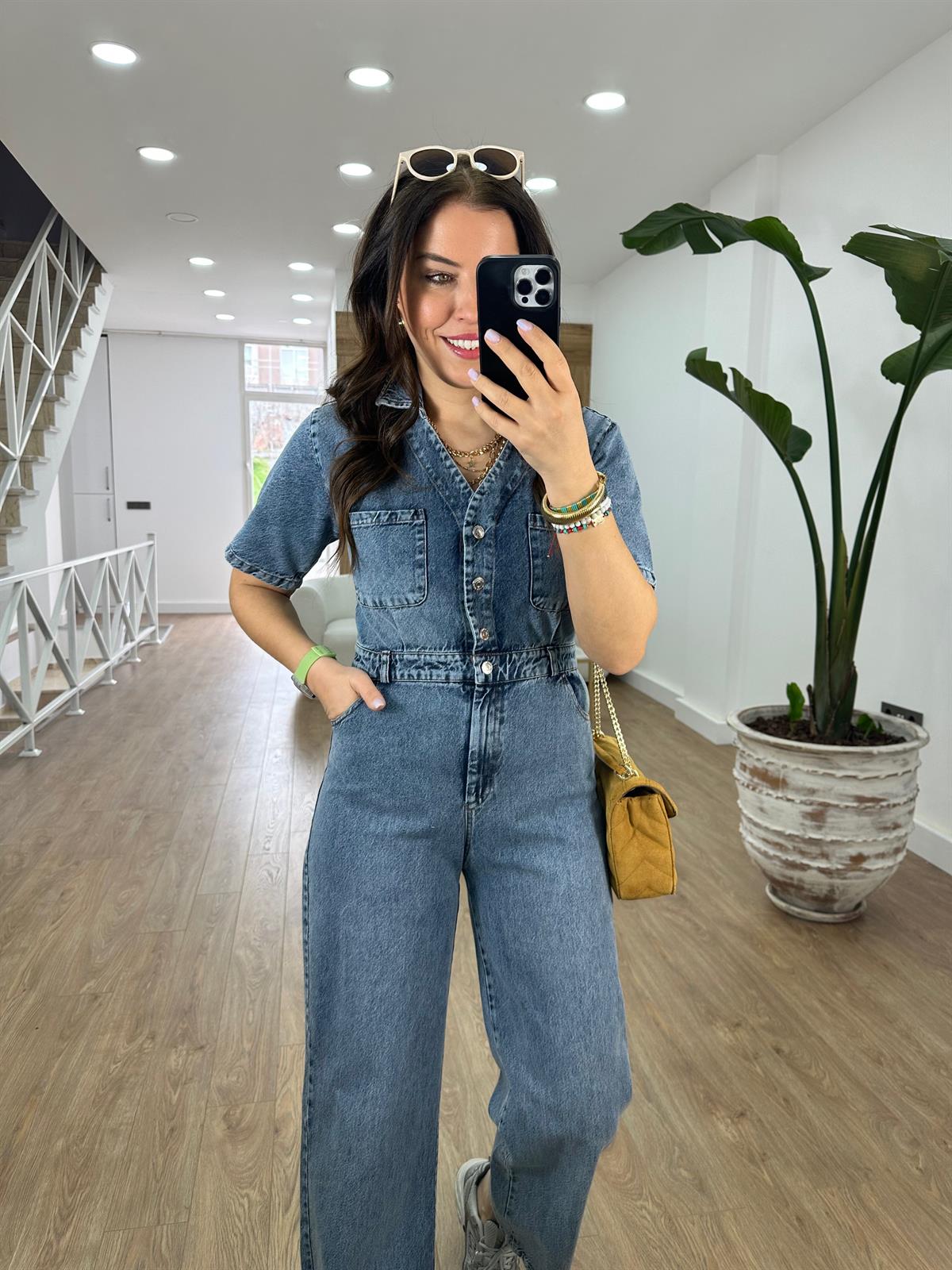 Önden Düğmeli Kısa Kollu Denim Tulum