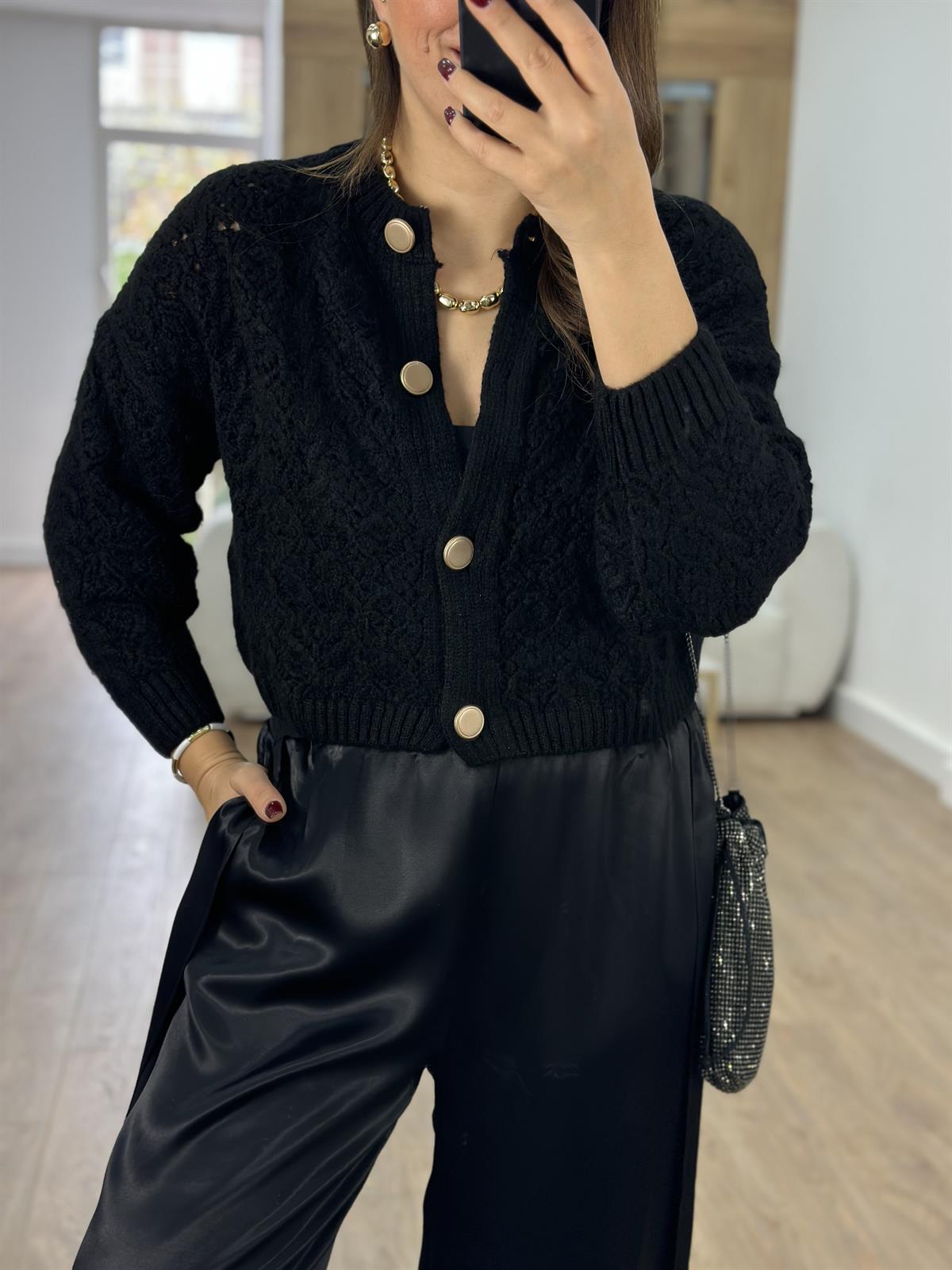 Önden Düğmeli Örgü Hırka-Siyah