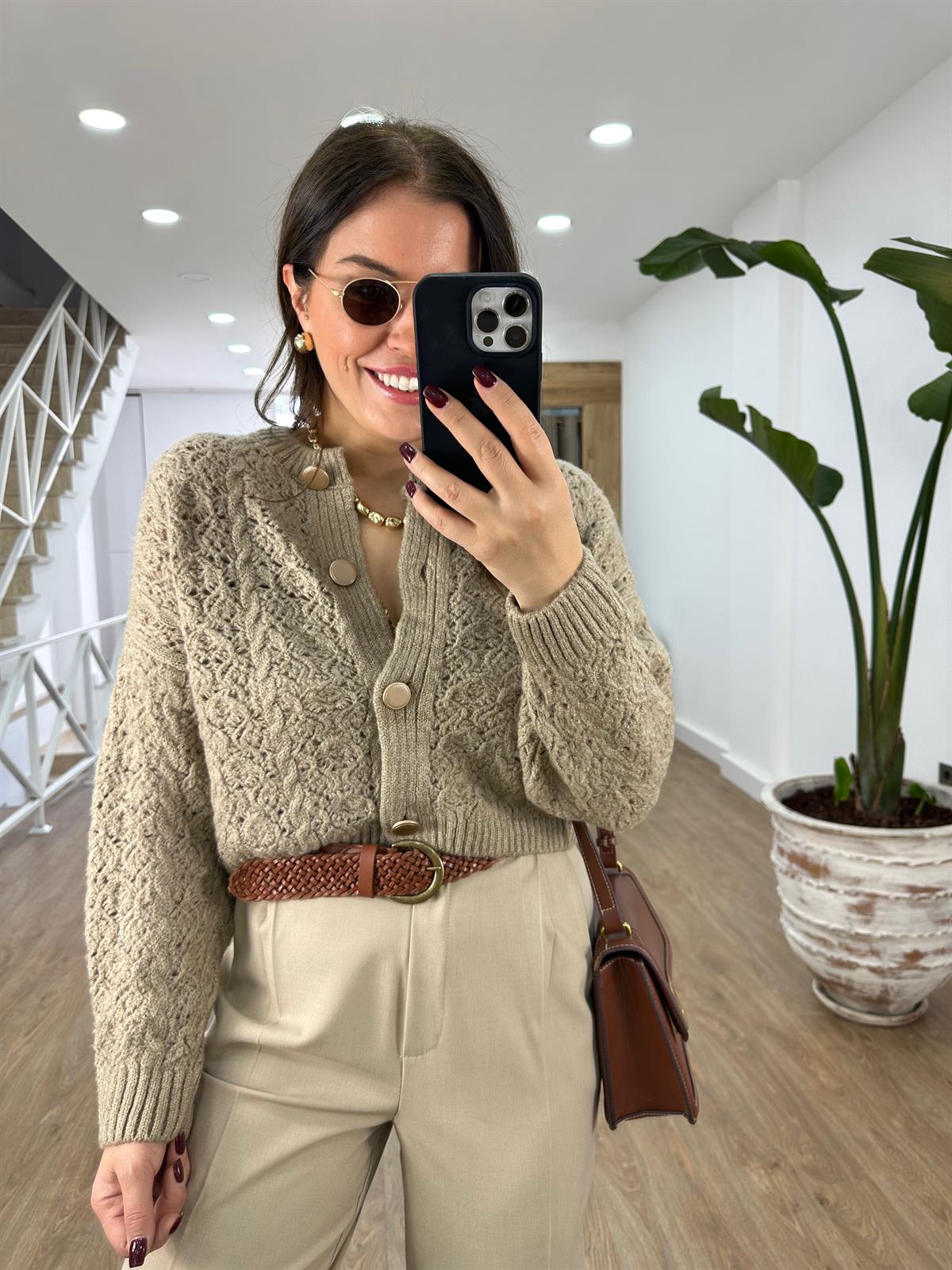 Önden Düğmeli Örgü Hırka-Vizon