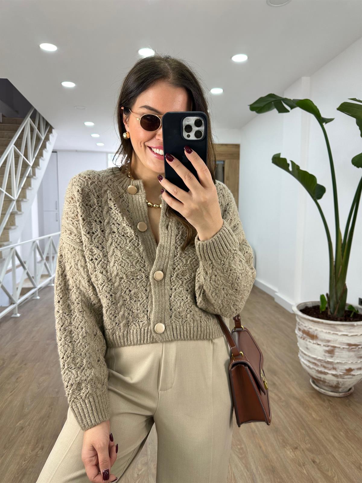 Önden Düğmeli Örgü Hırka-Vizon