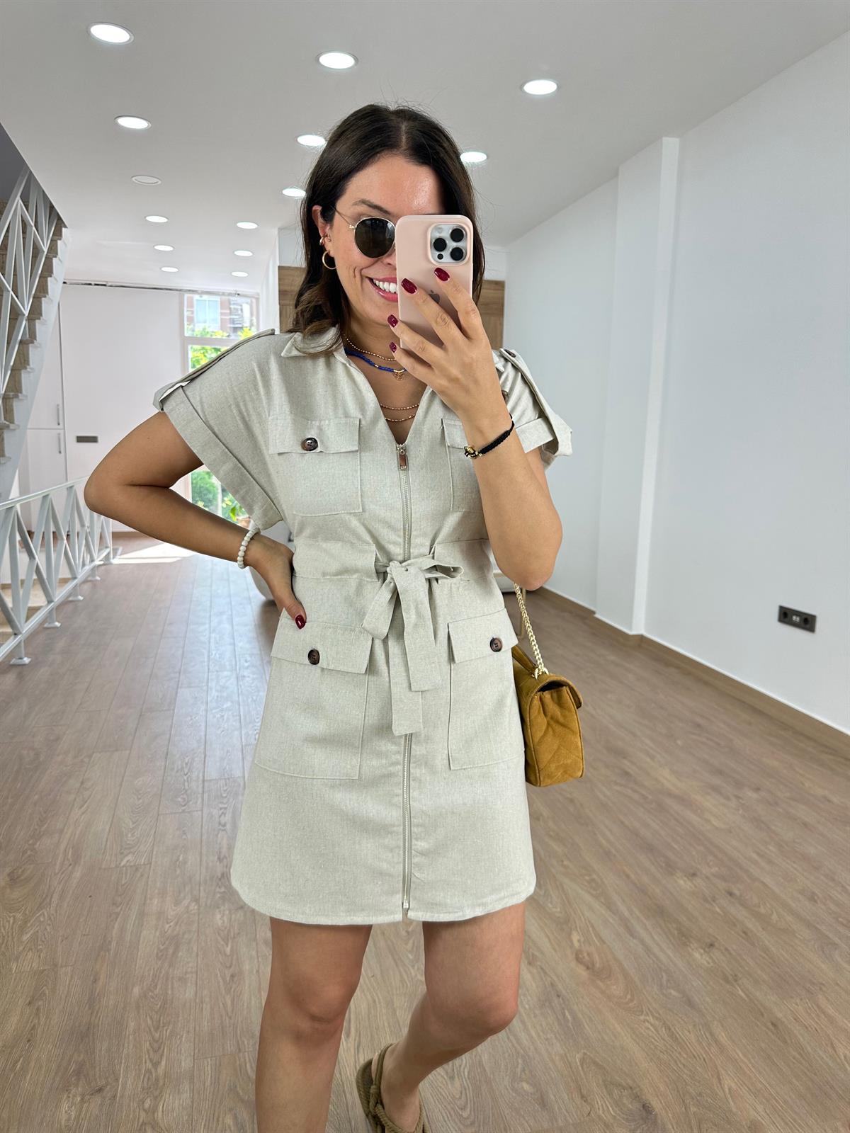 Önden Fermuarlı Apoletli Keten Elbise