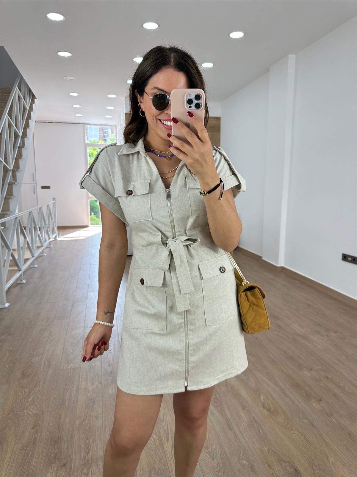 Önden Fermuarlı Apoletli Keten Elbise