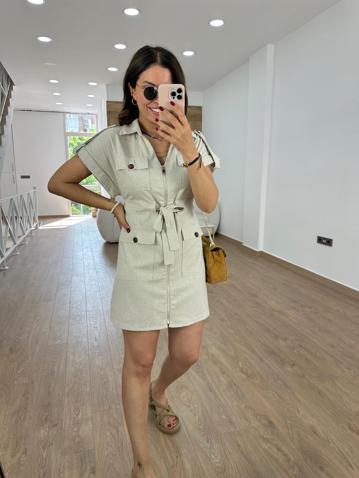 Önden Fermuarlı Apoletli Keten Elbise