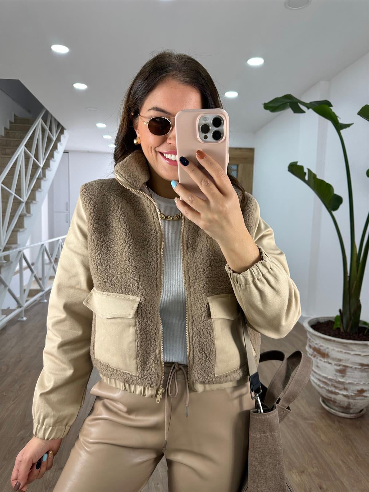 Önden Fermuarlı Cepli Teddy Mont