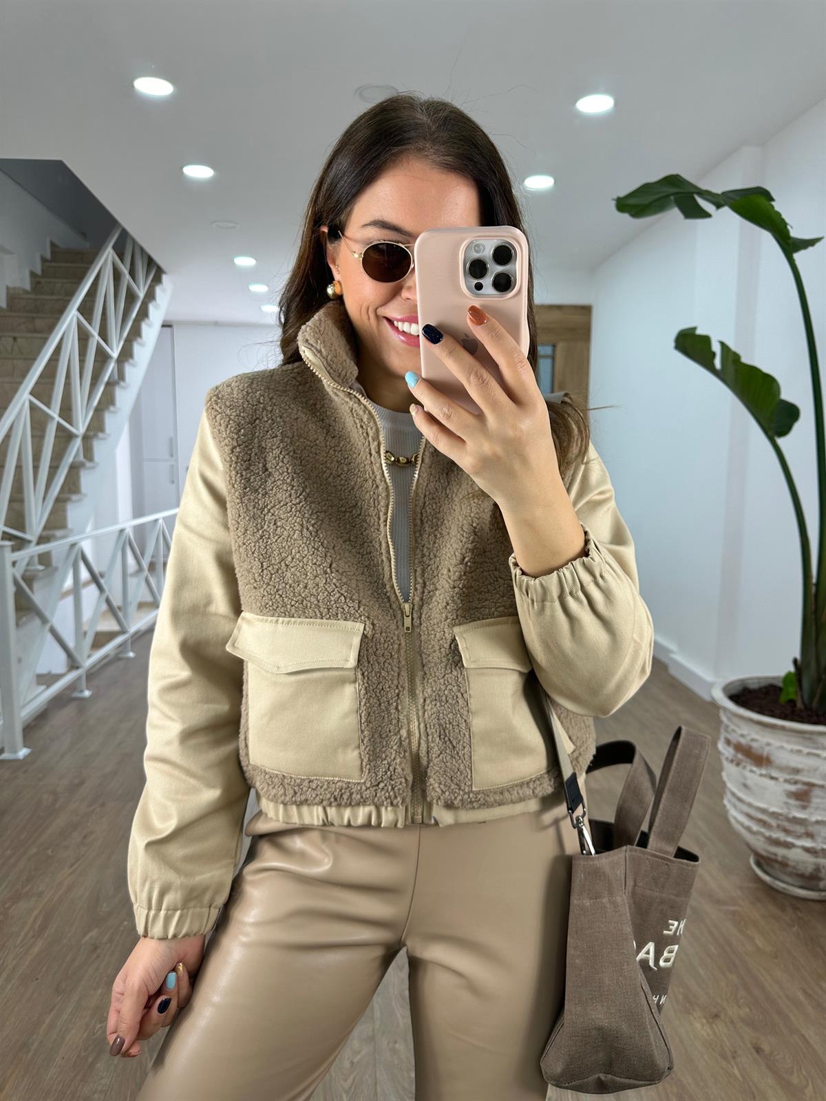 Önden Fermuarlı Cepli Teddy Mont