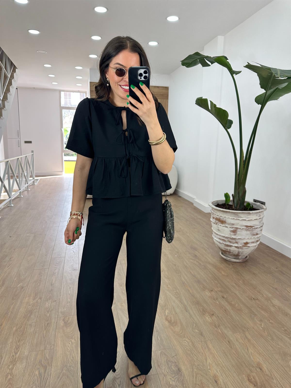 Önü Bağlamalı Volan Detaylı Takım