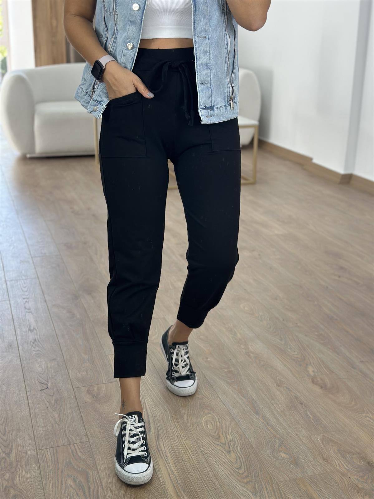 Önü Cepli Paçası Kalın Lastikli Pantolon -Siyah