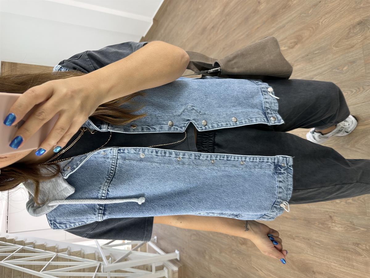 Önü Çıtçıtlı Kapüşonlu Salaş Denim Yelek