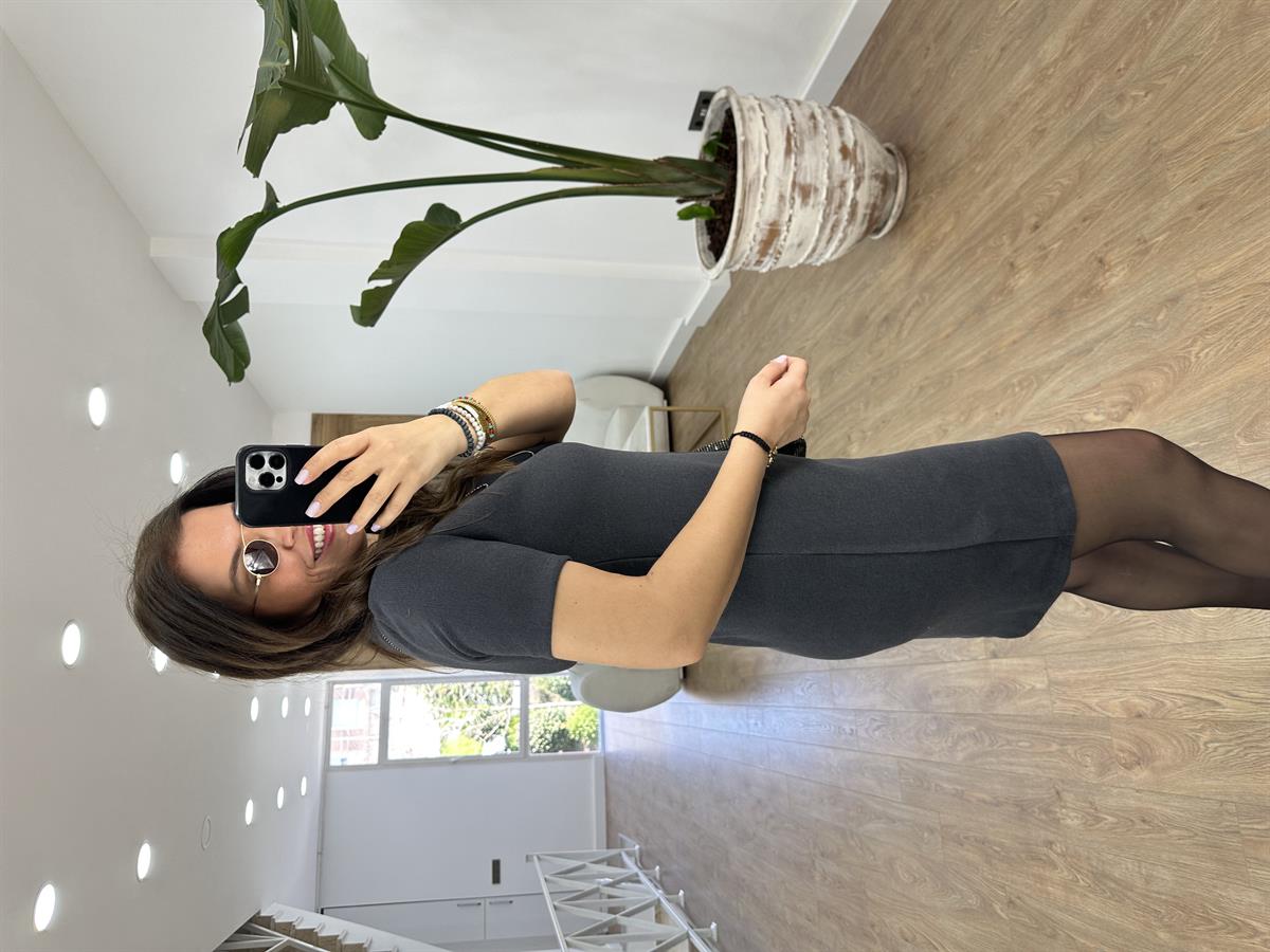 Önü Dikiş Detaylı Basic Elbise