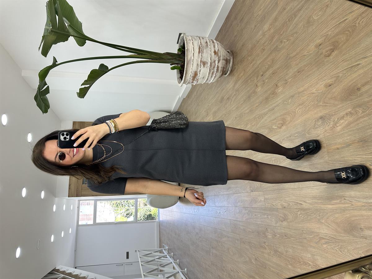 Önü Dikiş Detaylı Basic Elbise