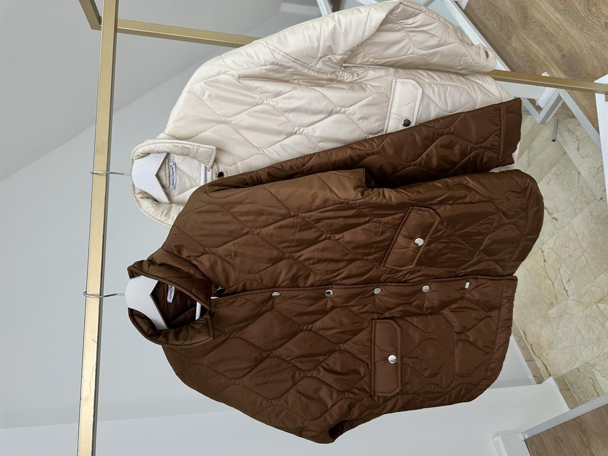 Önü Düğmeli Kapitone Mont-Kahverengi