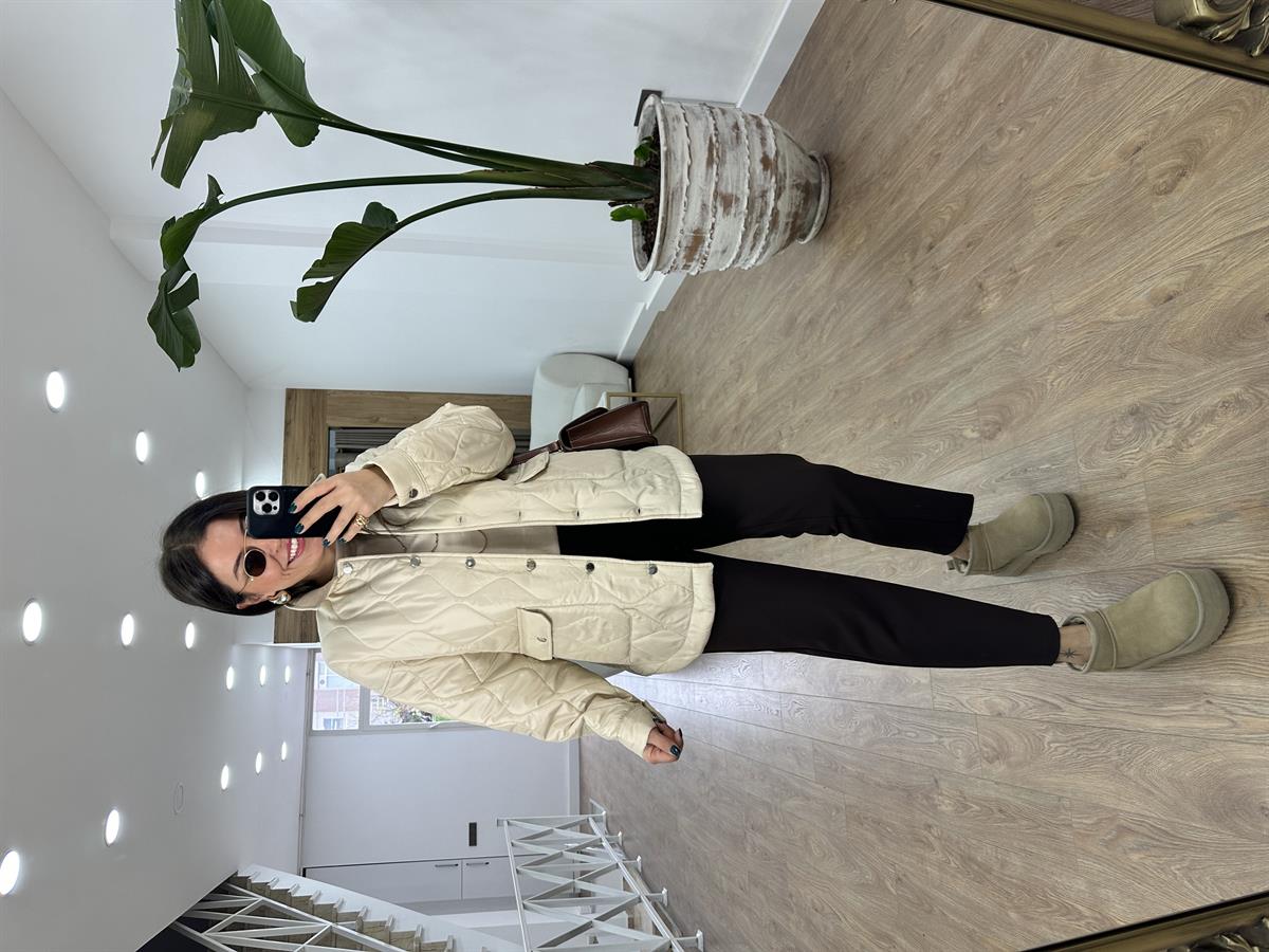 Önü Düğmeli Kapitone Mont-Taş