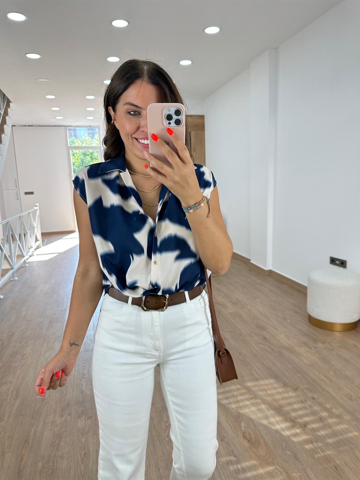 Önü Düğümlü Batik Desen Gömlek-Lacivert