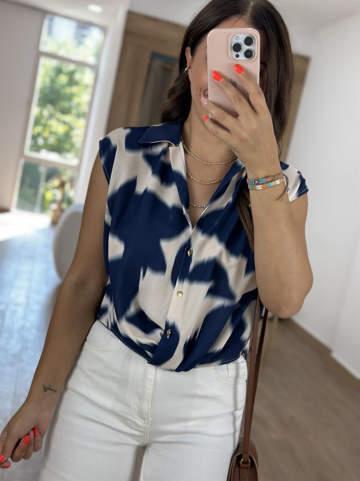 Önü Düğümlü Batik Desen Gömlek-Lacivert