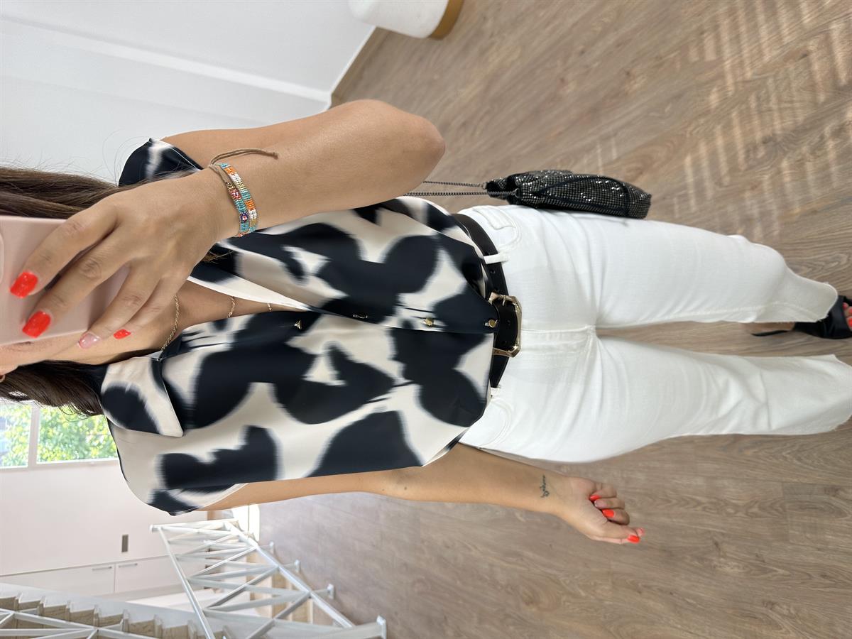 Önü Düğümlü Batik Desen Gömlek-Siyah