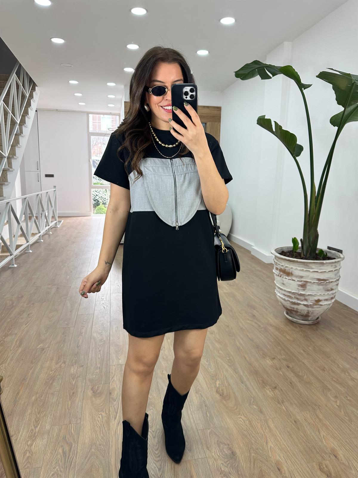 Önü Fermuar Detaylı Tasarım Elbise