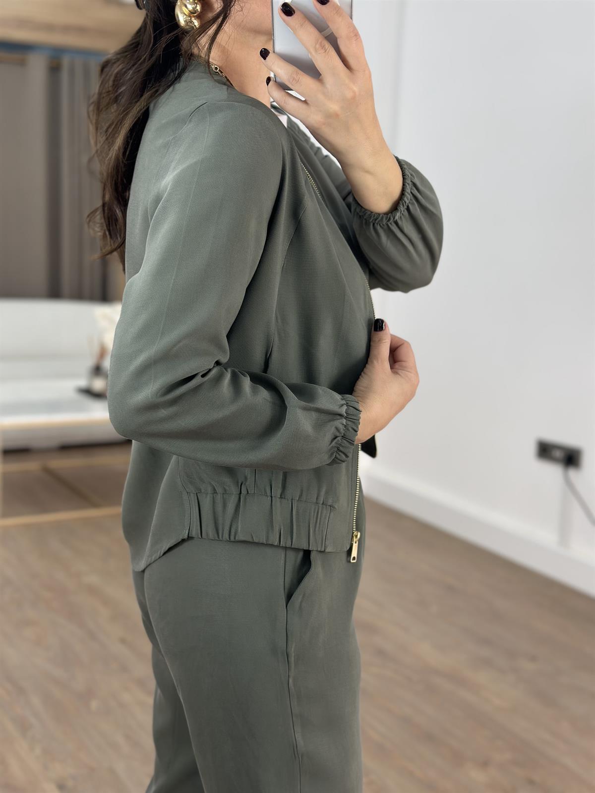 Önü Fermuarlı Beli ve Kolları Lastikli Eşofman Takımı - Yeşil