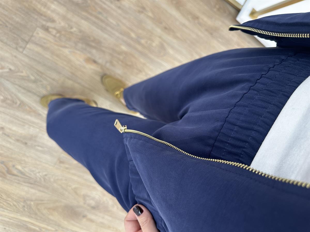 Önü Fermuarlı Beli ve Kolları Lastikli Eşofman Takımı - Lacivert