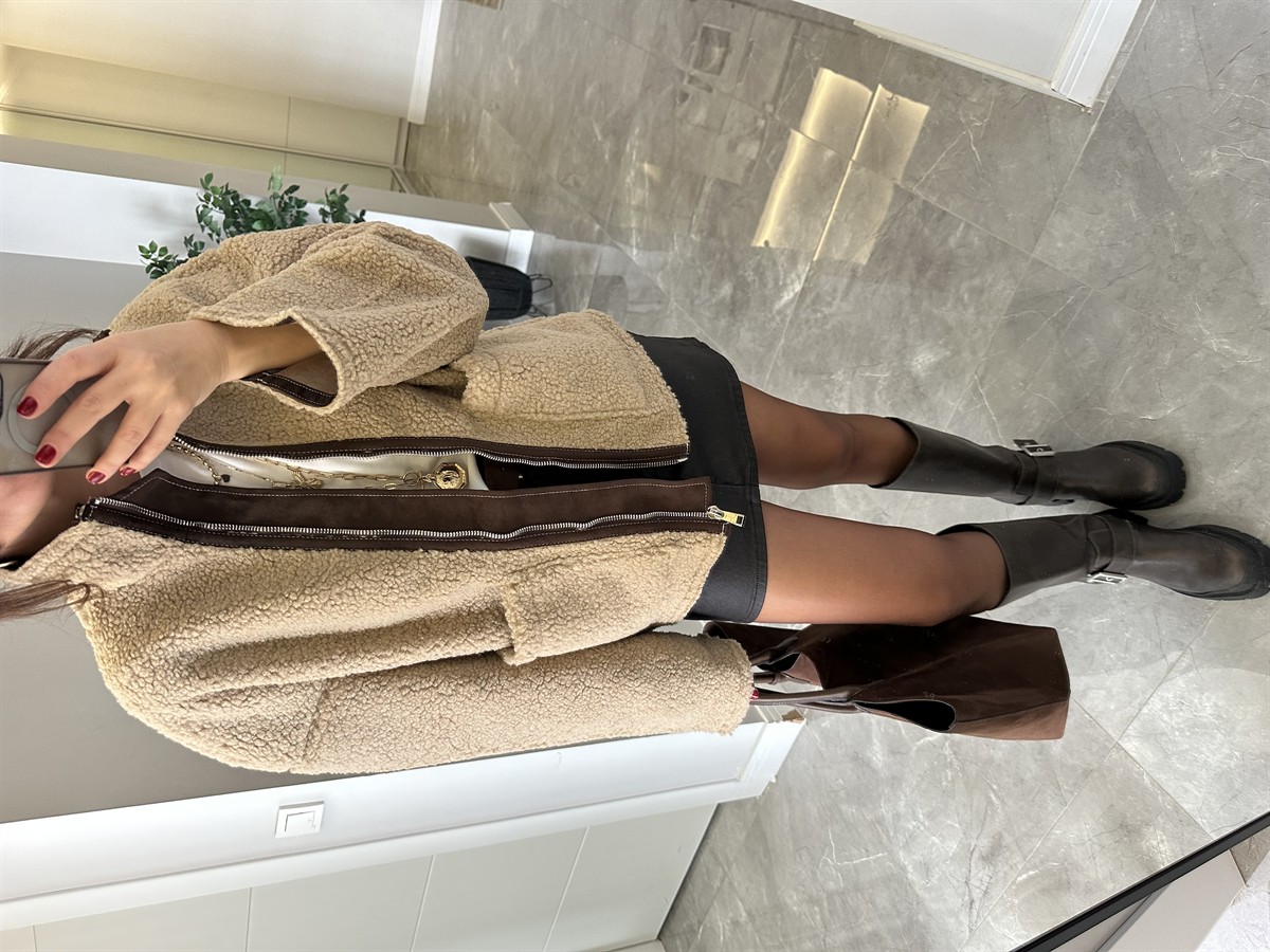 Önü Fermuarlı Biyeli Teddy Mont - Camel